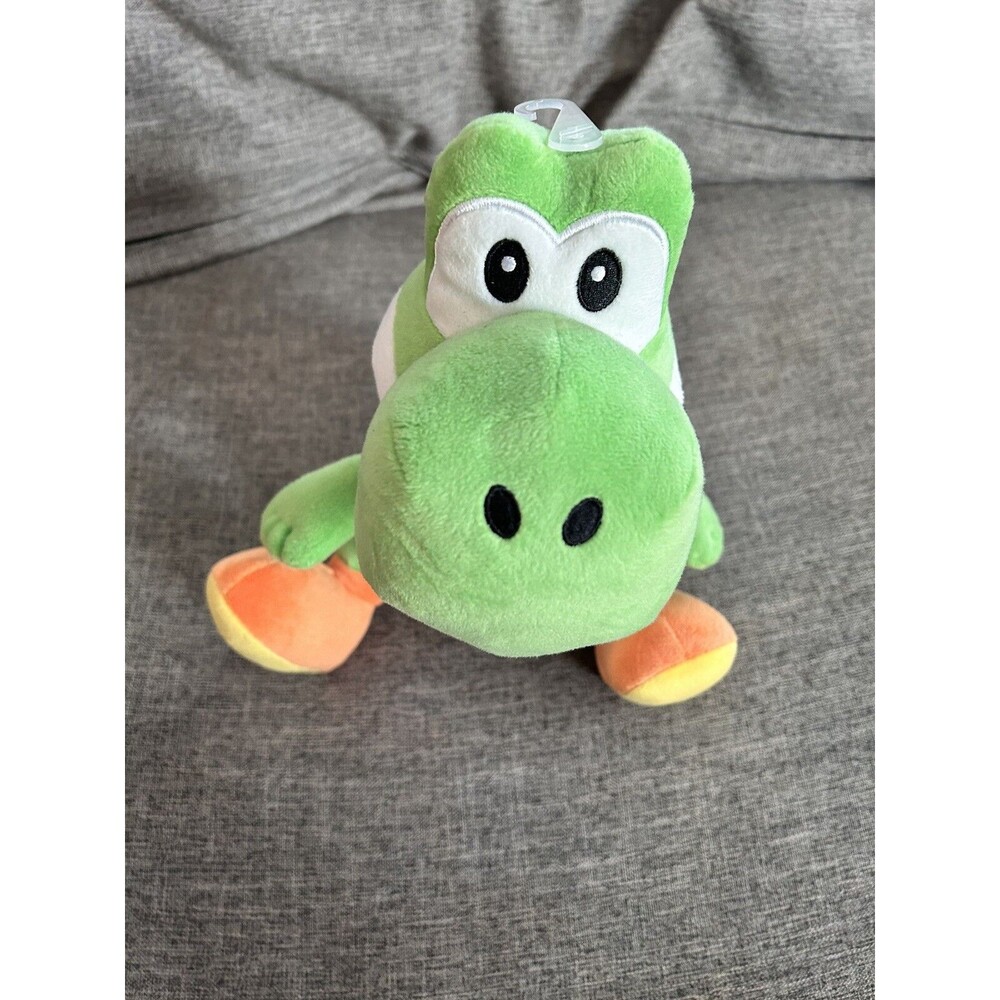 Yoshi 2010 Super Nintendo Plush - Picture 1 of 6